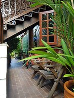 Siri House