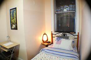 Comfy Guest House