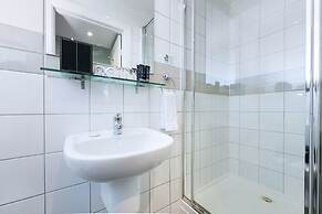 Tolarno Hotel