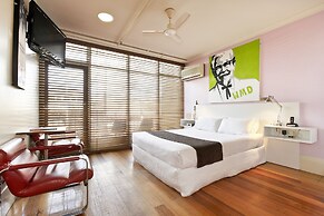 Tolarno Hotel