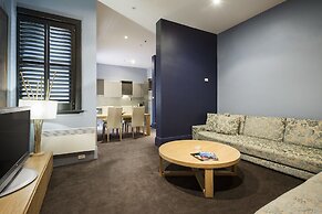 Tolarno Hotel