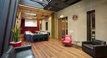 Tolarno Hotel