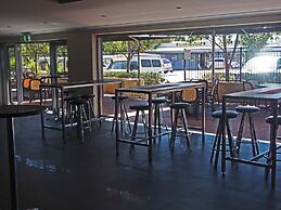 Dongara Hotel Motel