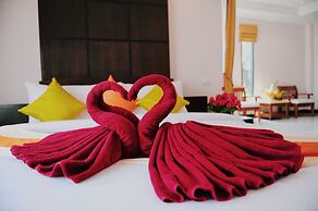Ice Kamala Beach Hotel