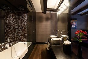 Canal House