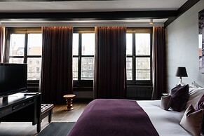 Canal House