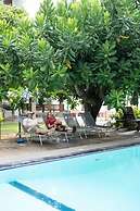 Topaz Beach Hotel