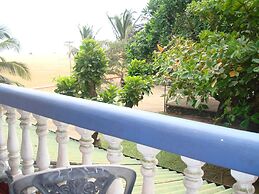Topaz Beach Hotel