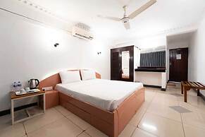 Topaz Beach Hotel