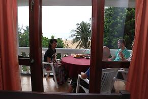 Topaz Beach Hotel