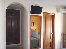 Hostal Italia