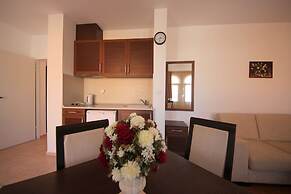 Menada Ravda Apartments
