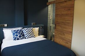 Abbey Court Hostel