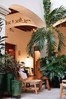 Los Pilares Hotel