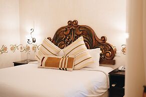 Los Pilares Hotel