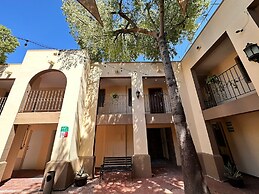 Hotel Suites Kino