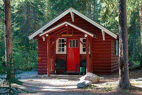 Paradise Lodge & Bungalows