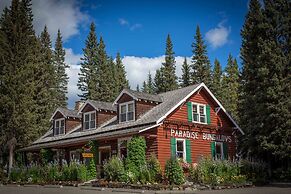 Paradise Lodge & Bungalows