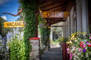 Paradise Lodge & Bungalows