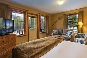 Paradise Lodge & Bungalows