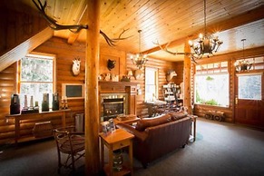 Paradise Lodge & Bungalows