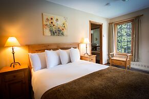 Paradise Lodge & Bungalows