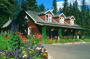Paradise Lodge & Bungalows