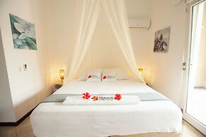 Hibiscus Beach House
