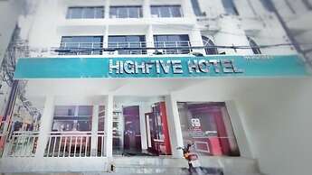 Highfive Hotel