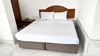 Highfive Hotel