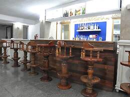 Highfive Hotel