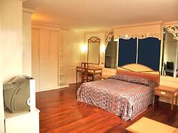 Highfive Hotel