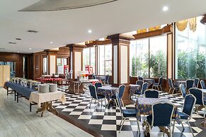 Welcome Plaza Hotel