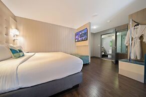 Hotel Blu Vancouver