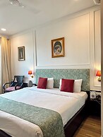 Hotel Atulyaa Taj