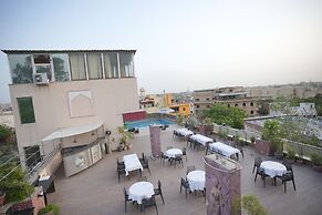 Hotel Atulyaa Taj