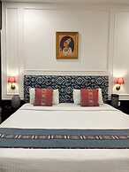 Hotel Atulyaa Taj