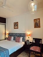 Hotel Atulyaa Taj