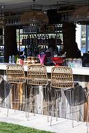 Babana Hotel