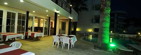 Ado Beach Hotel