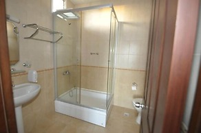Ado Beach Hotel