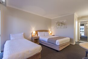 Sunshine Motor Inn