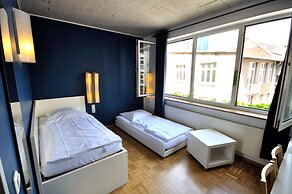 Five Elements Hostel