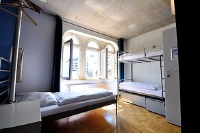 Five Elements Hostel