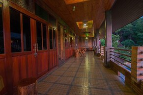 Sea Rock Resort
