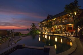 Sea Rock Resort