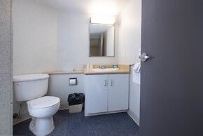 Residence & Conference Centre - Barrie