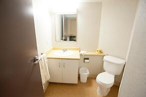 Residence & Conference Centre - Barrie