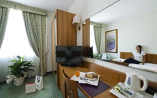 Castagna Palace Hotel & Restaurant