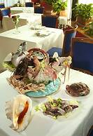 Castagna Palace Hotel & Restaurant